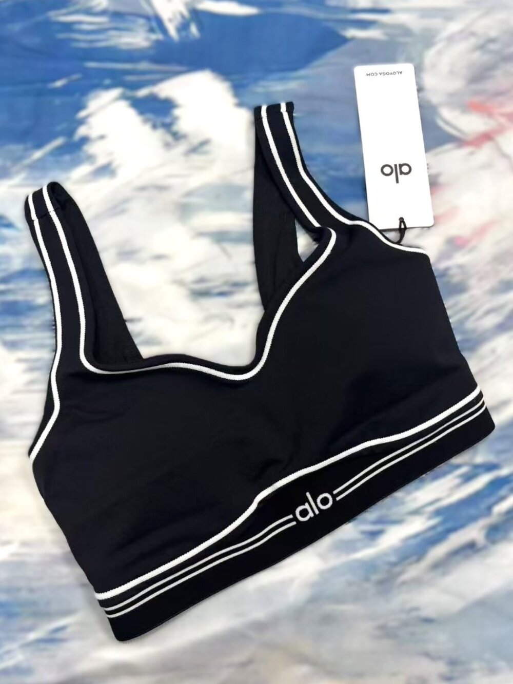 ALO Yoga Heart Throb Bra Airbrush Black&White Color block Yoga&Fitness Top💫